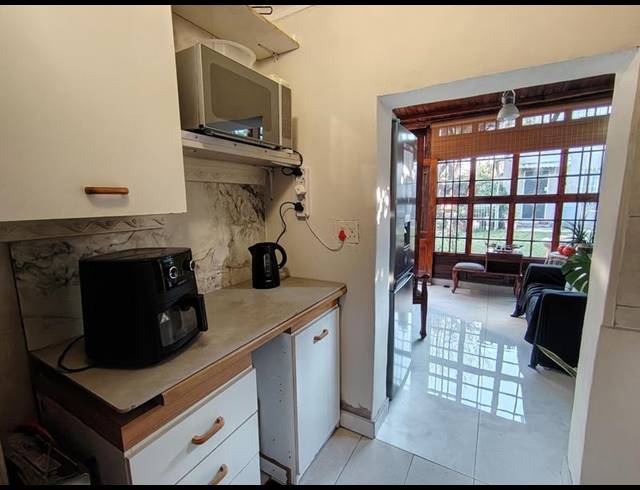 1 BEDROOM PROPERTY TO RENT IN SYMHURST